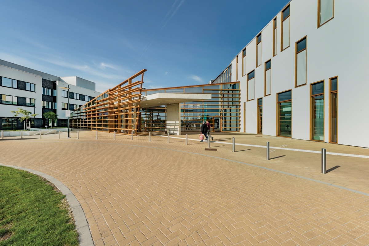 Promenade + Entrée Hôpital Maas & Kempen Maaseik