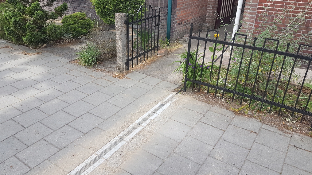 Solution pour câbles de recharge VE sur les trottoirs